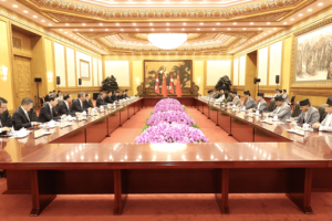 प्रधानमन्त्री चीन भ्रमण : द्विपक्षीय वार्ता सुरु